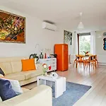 Panoramic Art With Jacuzzi Appartement Balatonlelle