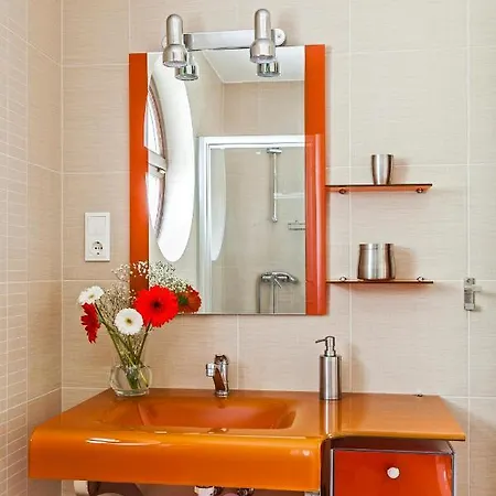 Apartment Panoramic Art With Jacuzzi