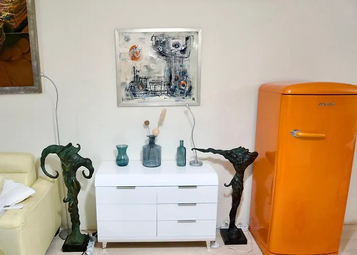 Lägenhet Panoramic Art With Jacuzzi Balatonlelle