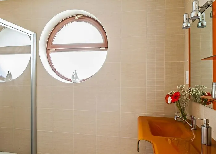 Panoramic Art With Jacuzzi Lägenhet *